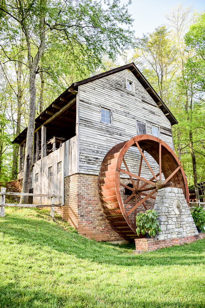The old grist mill at Museum of Appalachia.